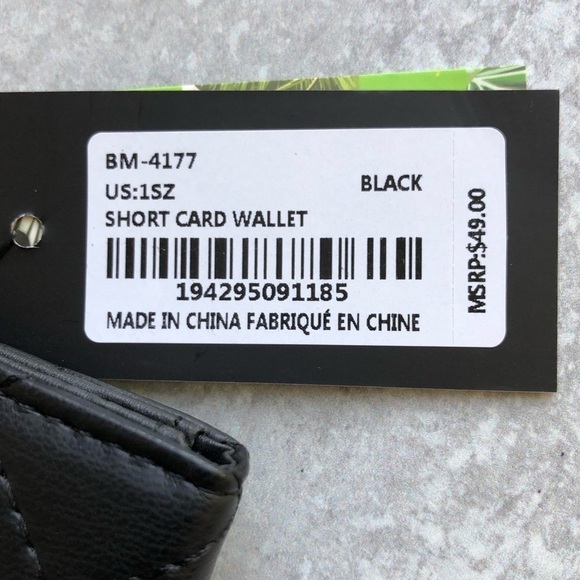 Badgley Mischka NWT Black Short Card Wallet - Picture 3 of 8